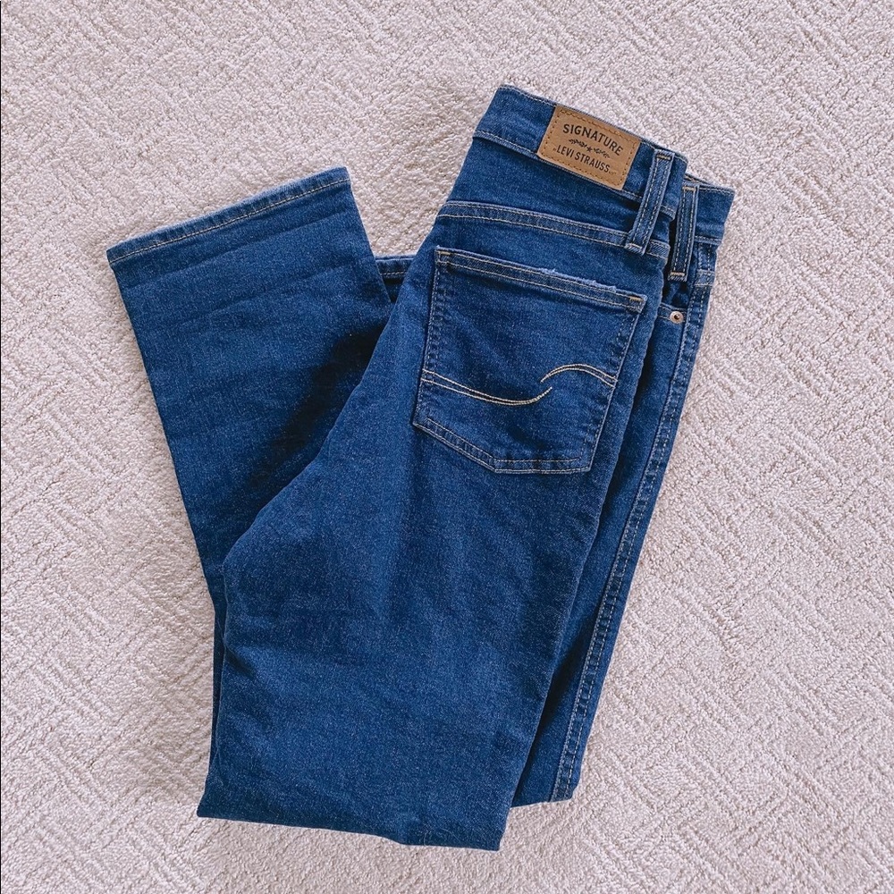 signature levi high rise straight jeans
